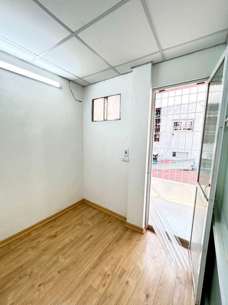 Bán nhà ngõ chợ khâm thiên - diện tích 15m2 5 tầng - 3 ngủ đủ công năng - giá 3,5 tỷ