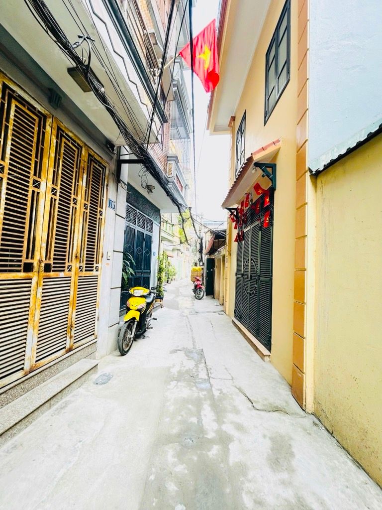 Bán nhà Nam Dư - diện tích 30m2 5 tầng - gần ô tô - giá 6,95 tỷ