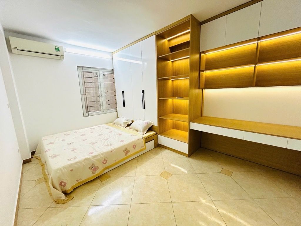 Bán nhà Nam Dư - diện tích 30m2 5 tầng - gần ô tô - giá 6,95 tỷ