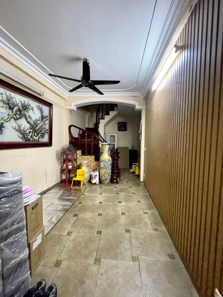 Bán nhà Lương Sử A - diện tích 31m2 5 tầng - Nhà đẹp hiếm có - giá 7,9 tỷ