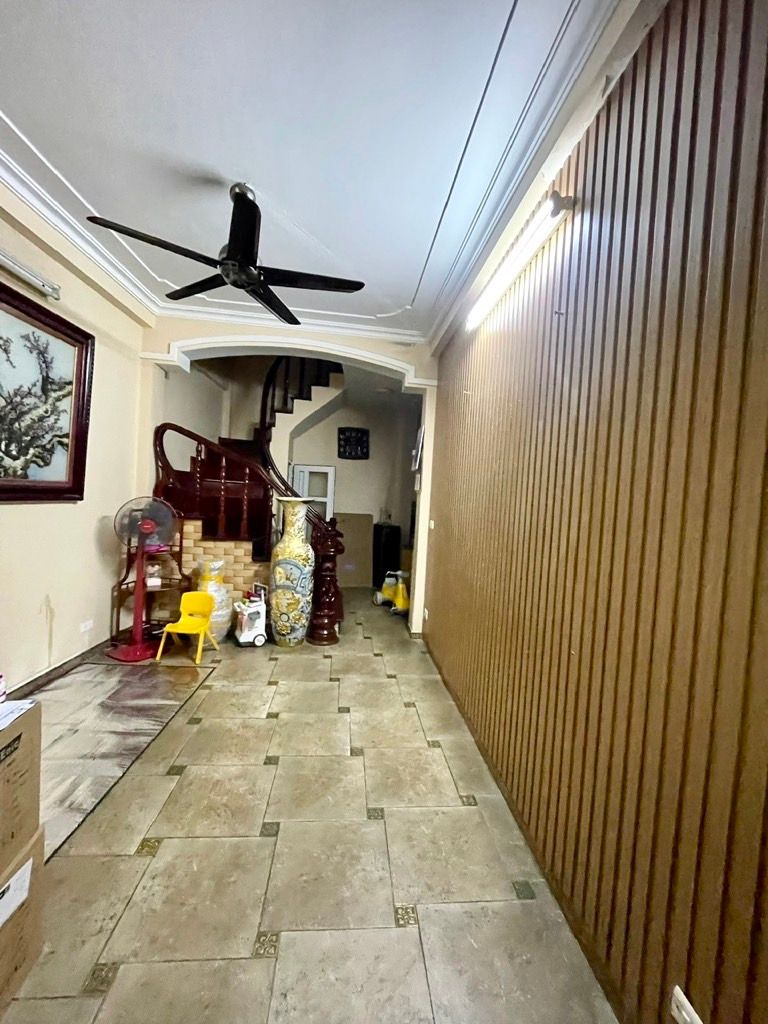 Bán nhà Lương Sử A - diện tích 31m2 5 tầng - Nhà đẹp hiếm có - giá 7,9 tỷ