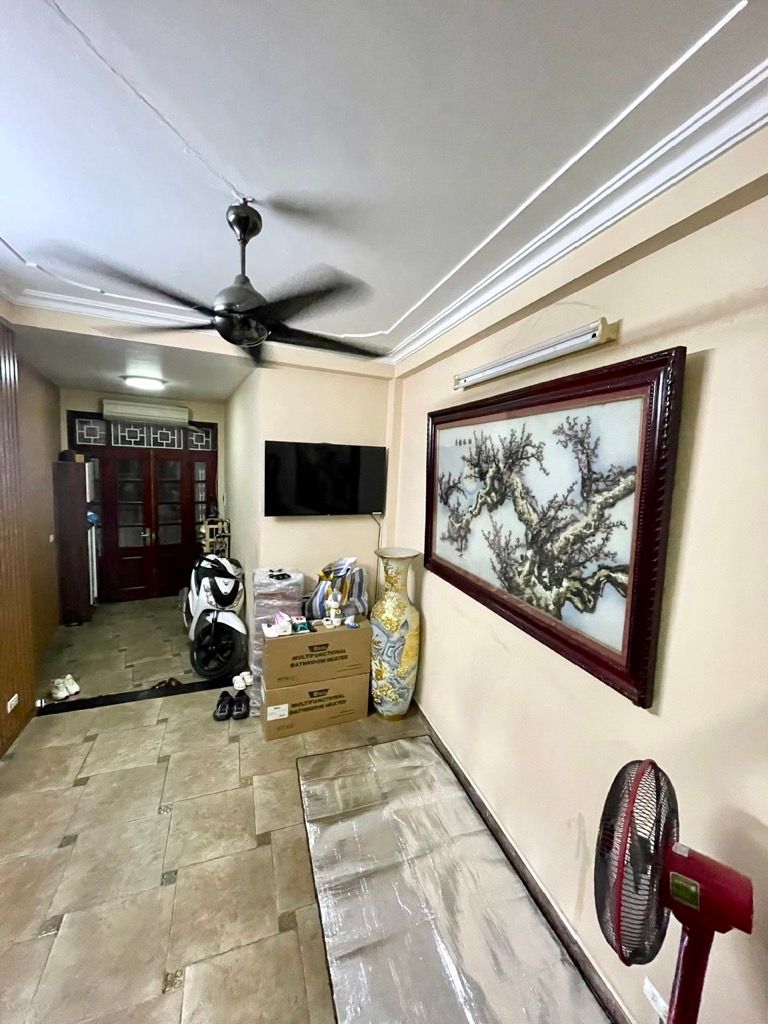 Bán nhà Lương Sử A - diện tích 31m2 5 tầng - Nhà đẹp hiếm có - giá 7,9 tỷ