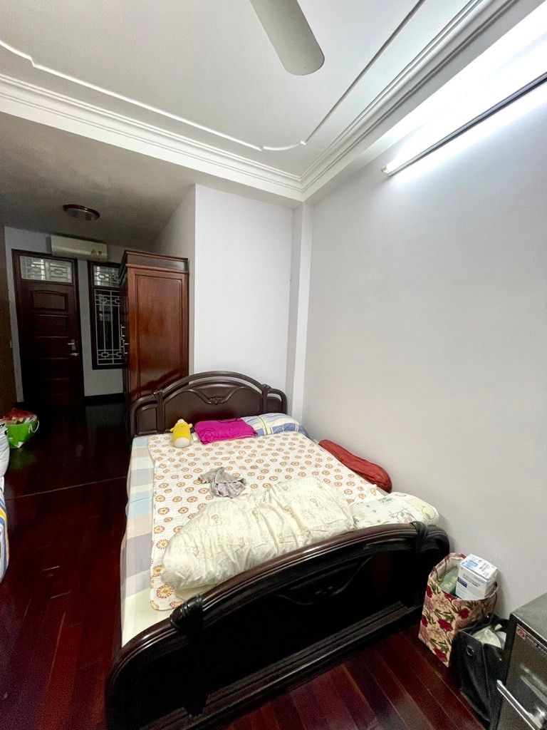 Bán nhà Lương Sử A - diện tích 31m2 5 tầng - Nhà đẹp hiếm có - giá 7,9 tỷ