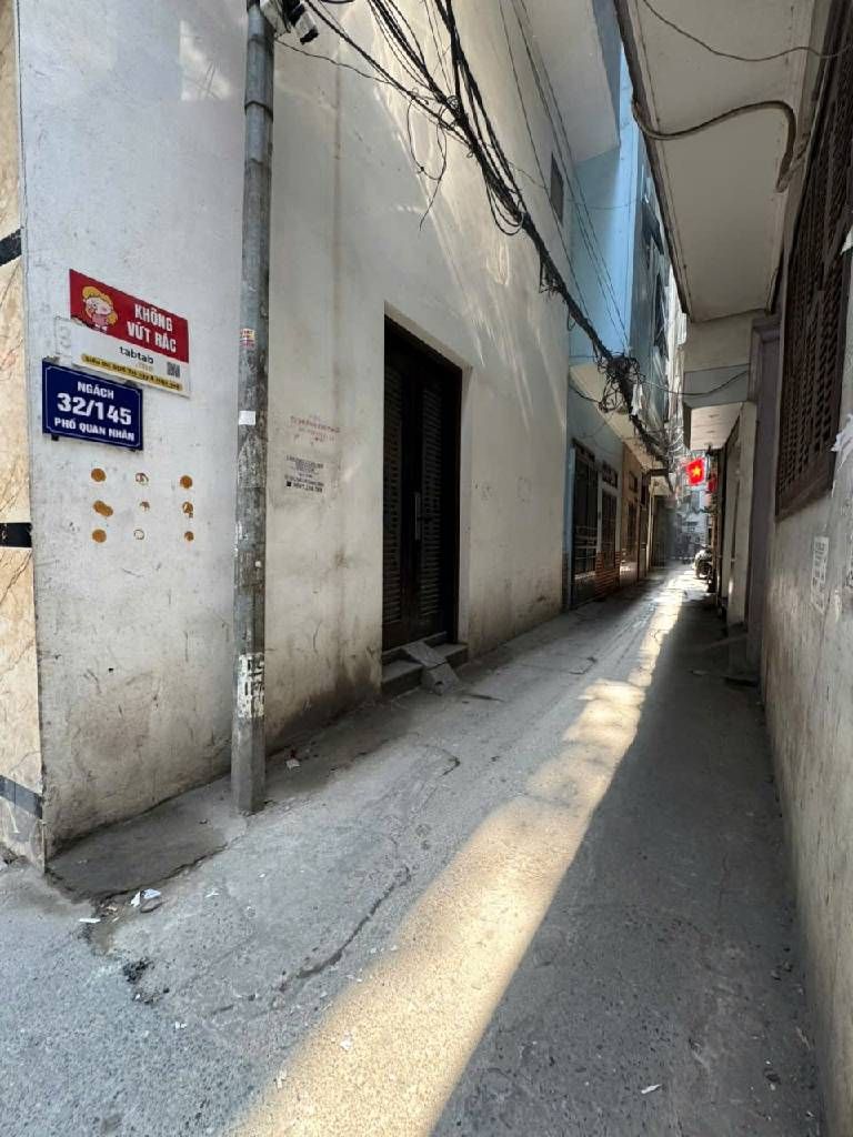 Bán nhà Cự Lộc - diện tích 40m2 5 tầng - Ngõ thông kinh doanh online - giá 9,95 tỷ