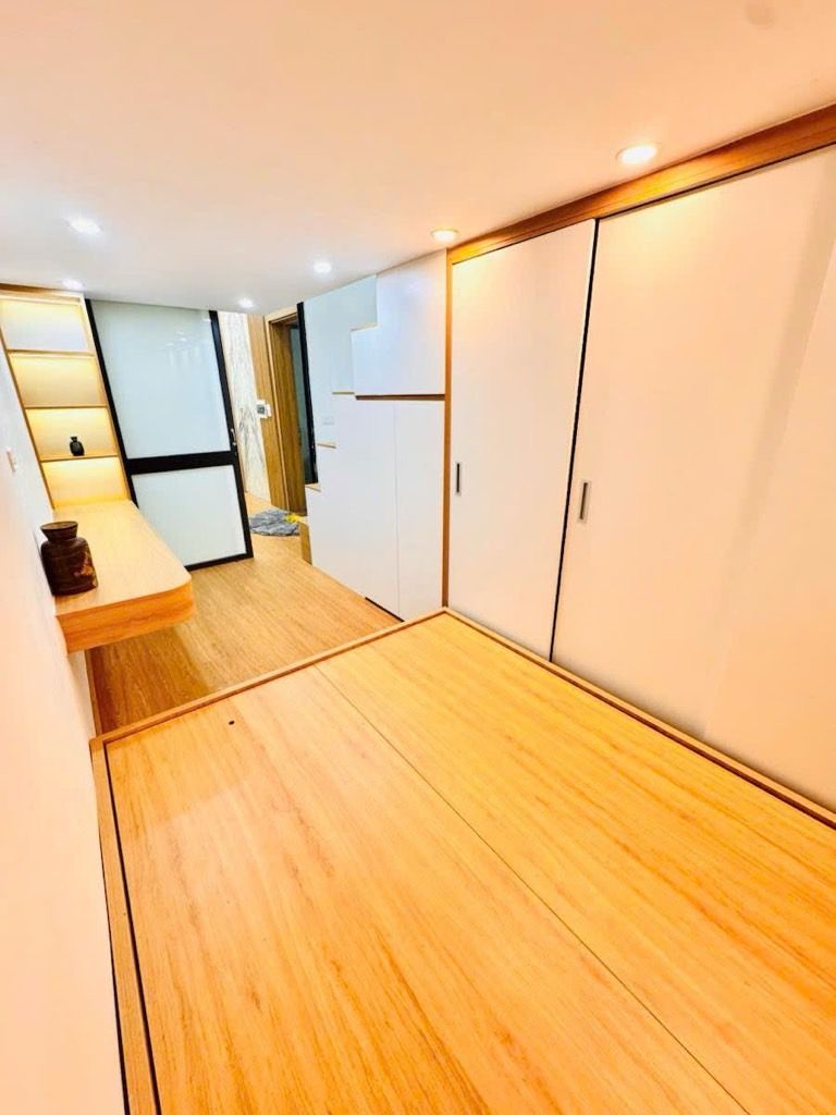 Bán nhà Đại Cồ Việt - diện tích 50m2 2 tầng - Ô TÔ ĐỖ CỬA - giá 3,6 tỷ