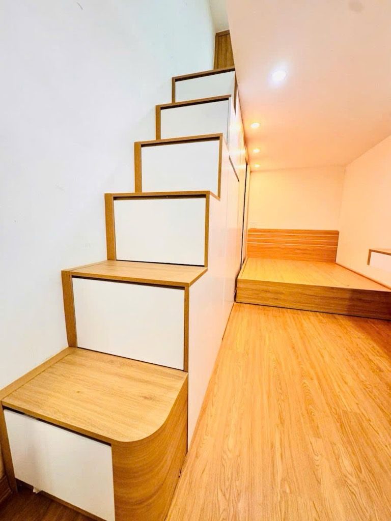 Bán nhà Đại Cồ Việt - diện tích 50m2 2 tầng - Ô TÔ ĐỖ CỬA - giá 3,6 tỷ