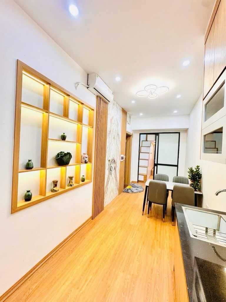 Bán nhà Đại Cồ Việt - diện tích 50m2 2 tầng - Ô TÔ ĐỖ CỬA - giá 3,6 tỷ