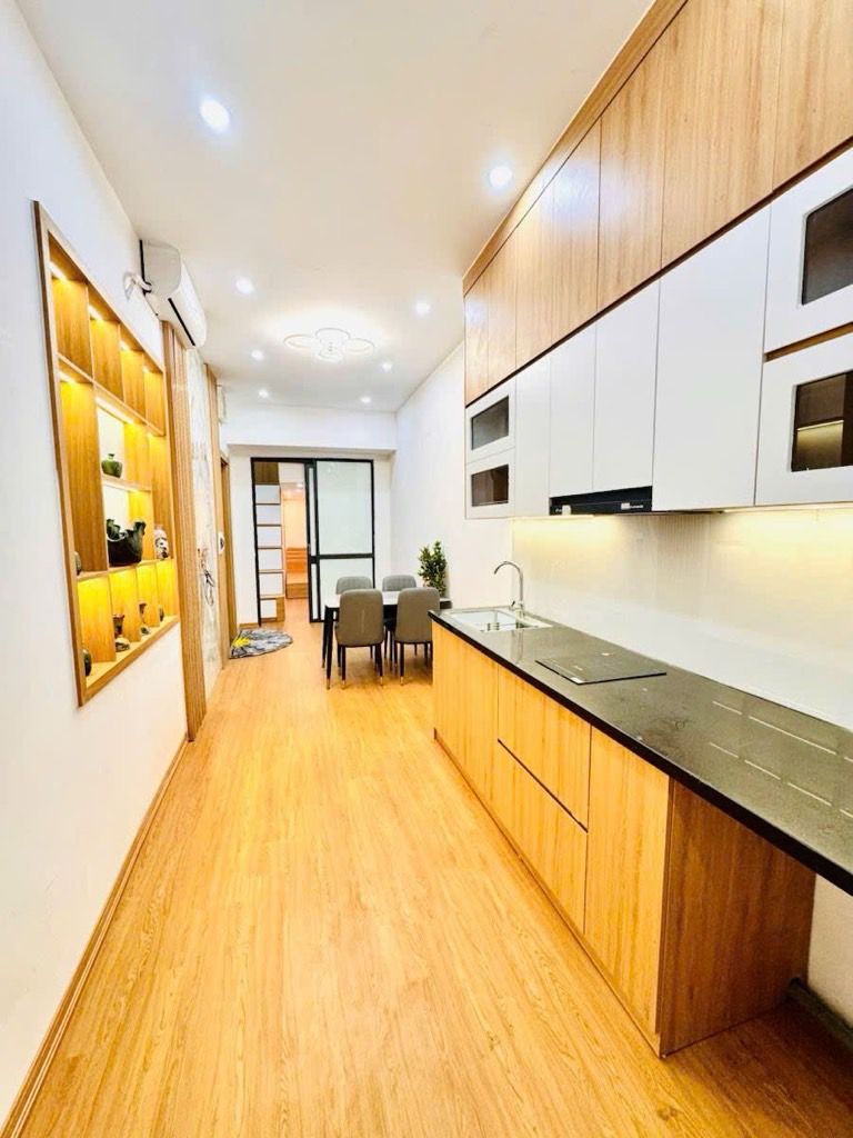 Bán nhà Đại Cồ Việt - diện tích 50m2 2 tầng - Ô TÔ ĐỖ CỬA - giá 3,6 tỷ