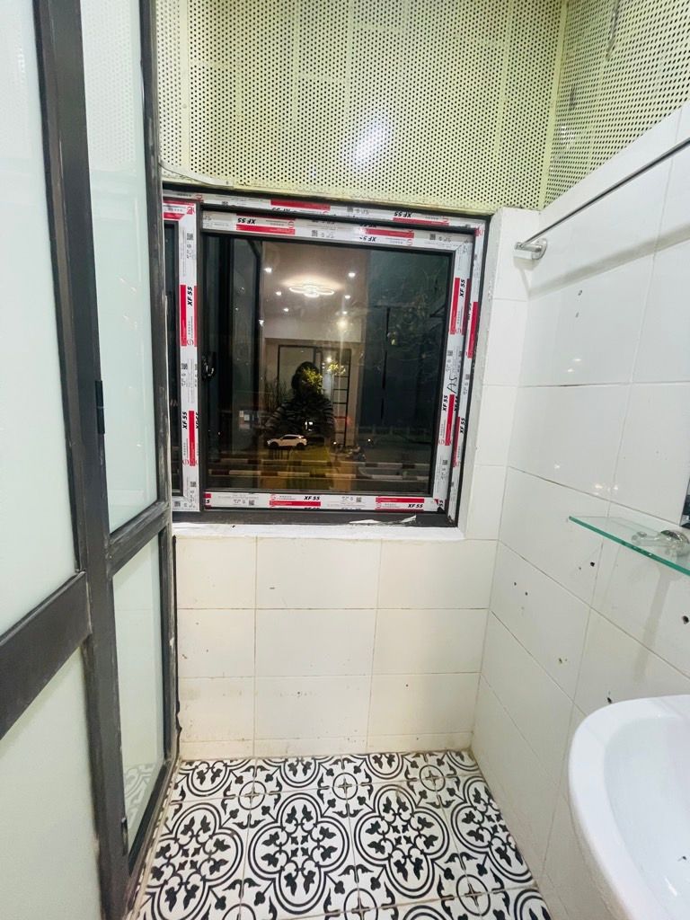 Bán nhà Đại Cồ Việt - diện tích 50m2 2 tầng - Ô TÔ ĐỖ CỬA - giá 3,6 tỷ