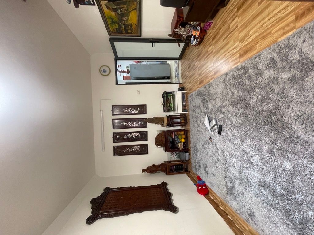 Bán nhà Nguyễn Công Trứ - diện tích 40,6m2 1 tầng - Ô tô con đỗ cửa - giá 4,5 tỷ