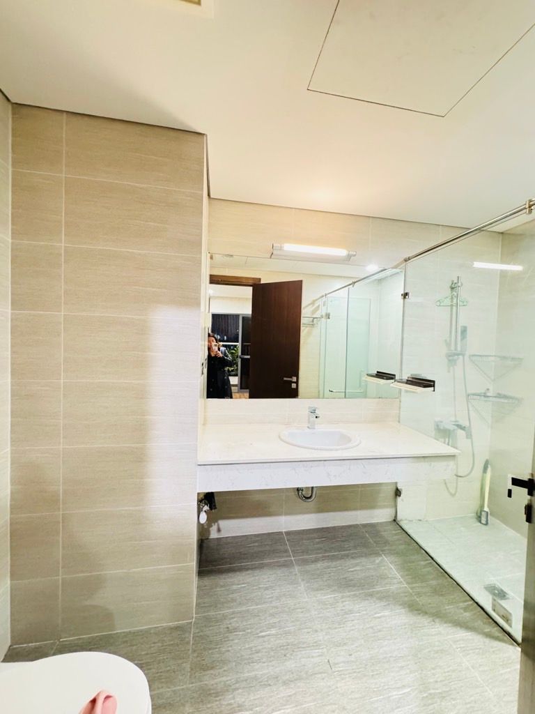 Bán nhà Lê Văn Lương - diện tích 102m2 11 tầng - Căn hộ chung cư 3 ngủ cao cấp - giá 13,3 tỷ