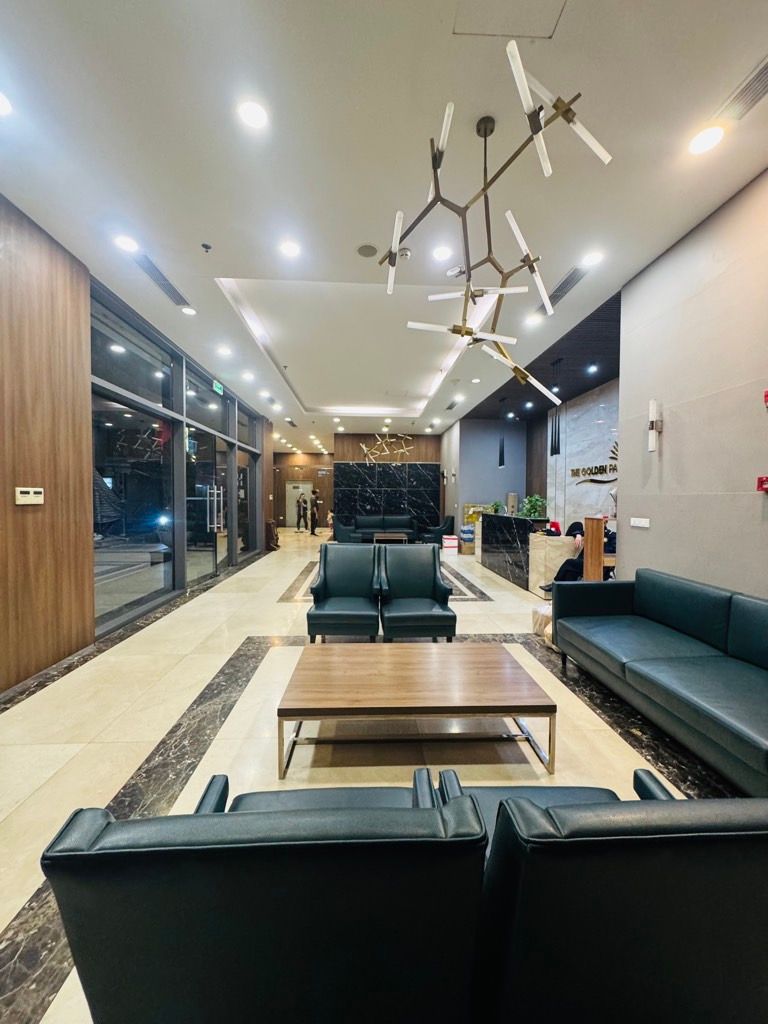 Bán nhà Lê Văn Lương - diện tích 102m2 11 tầng - Căn hộ chung cư 3 ngủ cao cấp - giá 13,3 tỷ