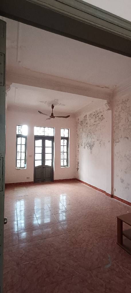 Bán nhà Tựu Liệt - diện tích 78.8m2 3 tầng - Mặt phố ô tô tránh, kinh doanh đỉnh - giá 13,5 tỷ