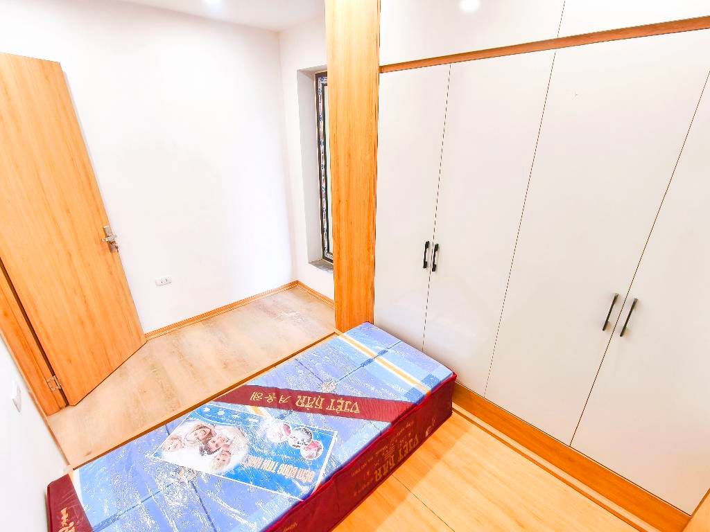 Bán nhà Giải Phóng - diện tích 80m2 1 tầng - Lô góc - giá 4,66 tỷ