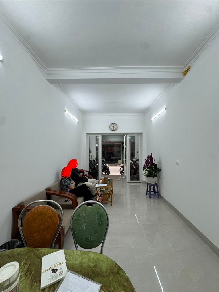 Bán nhà Vũ Hữu - diện tích 35.8m2 4 tầng - 2 mặt thoáng - giá 15,5 tỷ