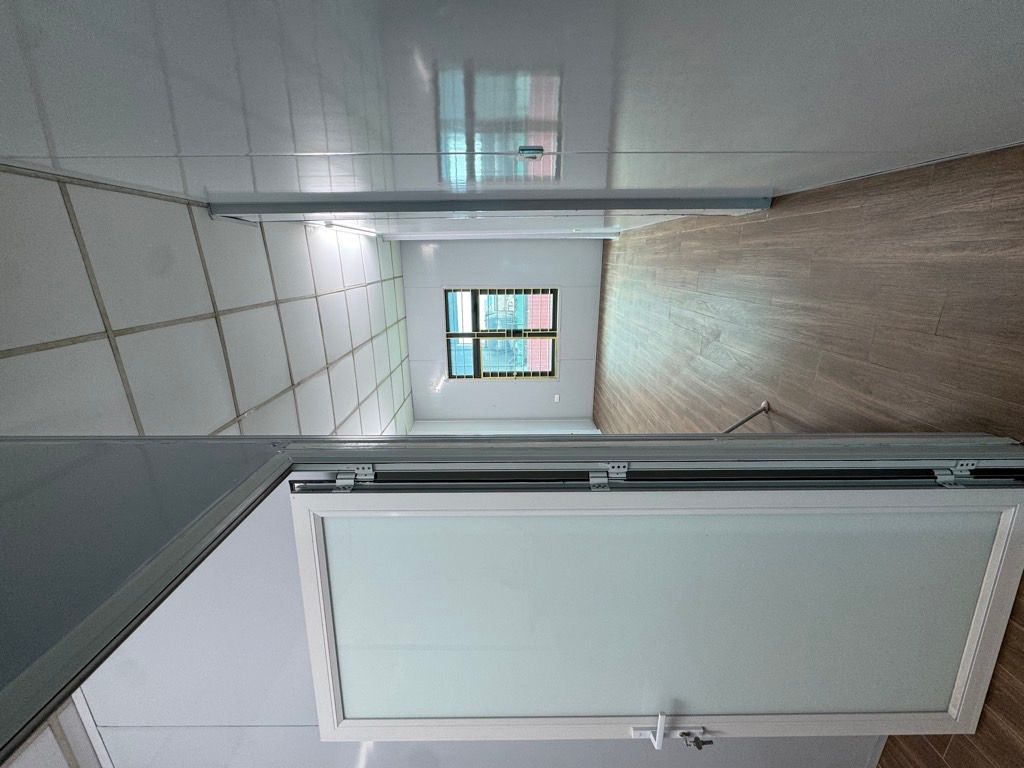 Bán nhà Vũ Hữu - diện tích 35.8m2 4 tầng - 2 mặt thoáng - giá 15,5 tỷ