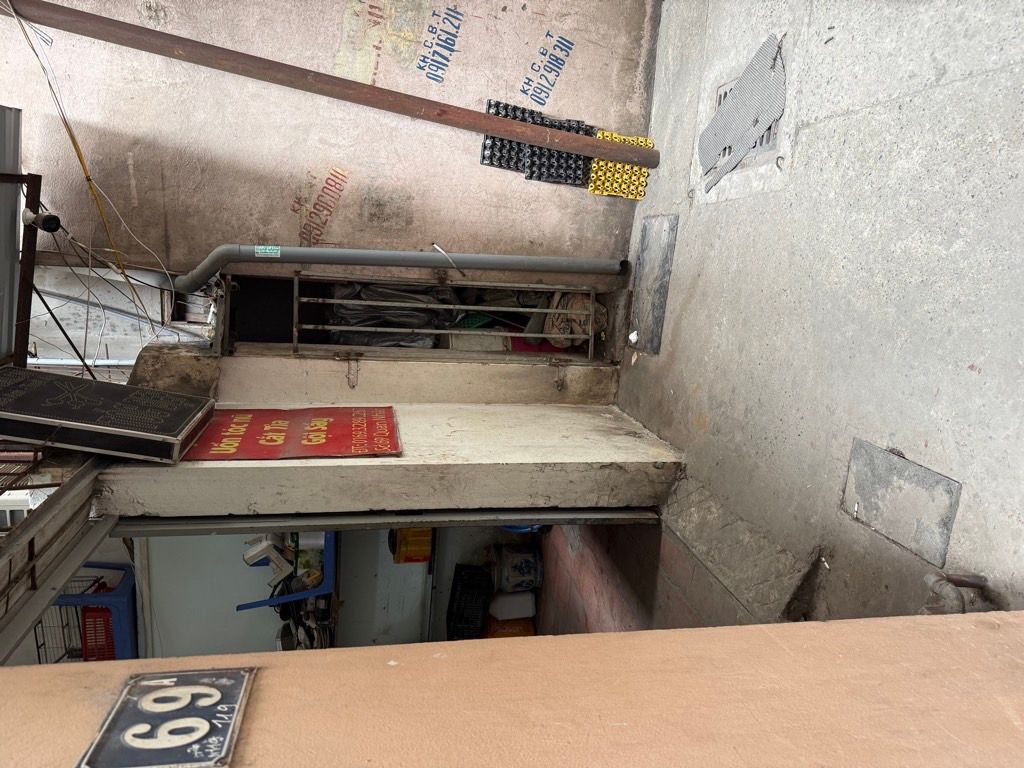 Bán nhà Lê Văn Lương - diện tích 57.2m2 3 tầng - Nhà đẹp hiếm có - giá 19,95 tỷ