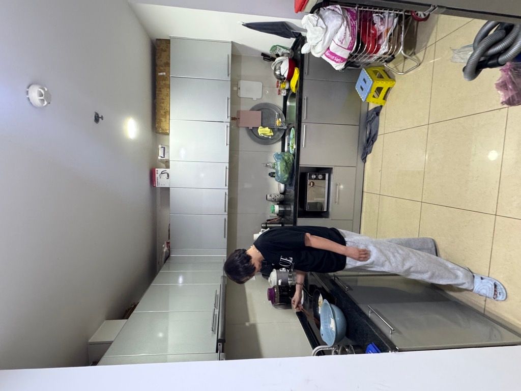 Bán nhà Nguyễn Trãi - diện tích 143.6m2 1 tầng - Căn hộ cao cấp Royal - giá 18 tỷ