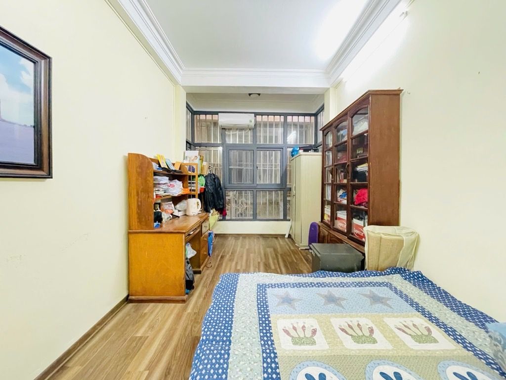 Bán nhà Lê Thanh Nghị - diện tích 22,3m2 5 tầng - Ngõ thông, ô tô tránh - giá 8,6 tỷ