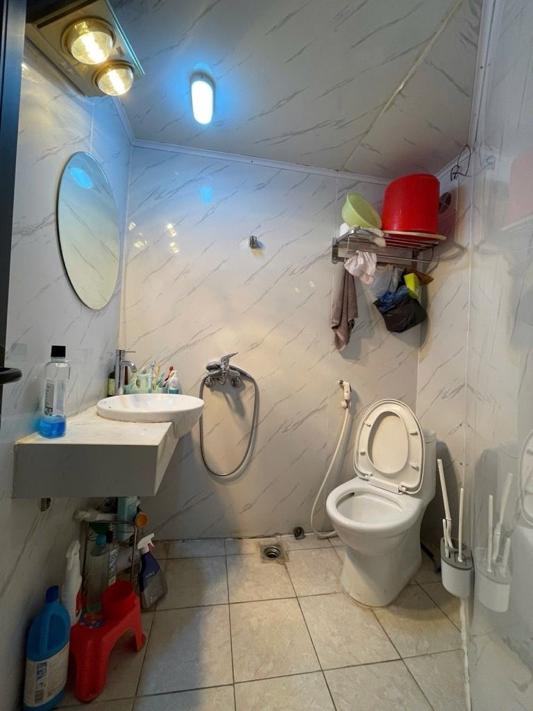 Bán nhà Lê Thanh Nghị - diện tích 22,3m2 5 tầng - Ngõ thông, ô tô tránh - giá 8,6 tỷ