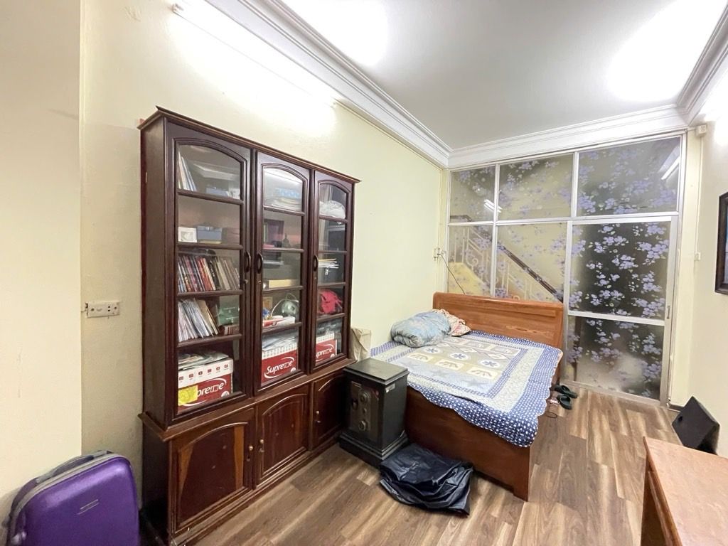 Bán nhà Lê Thanh Nghị - diện tích 22,3m2 5 tầng - Ngõ thông, ô tô tránh - giá 8,6 tỷ