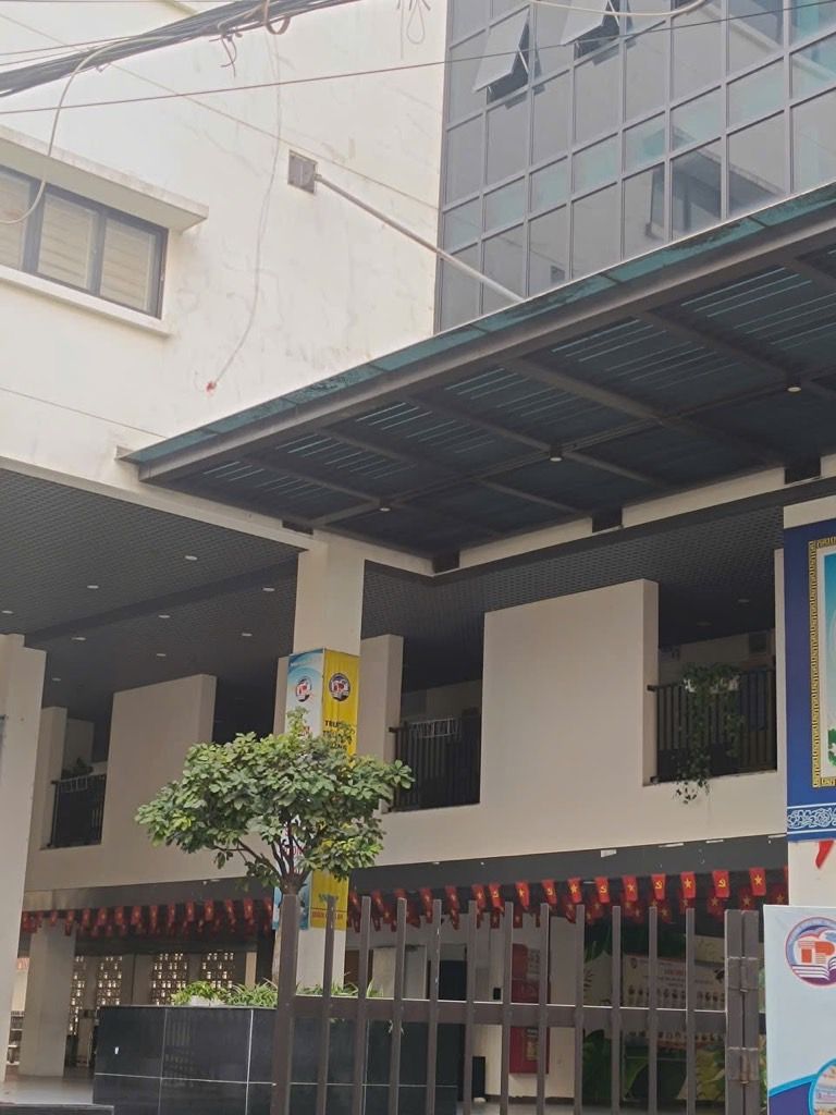 Bán nhà Ngõ Chợ Khâm Thiên - diện tích 47.5m2 4 tầng - Nhà dân xây chắc chắn - giá 11,8 tỷ