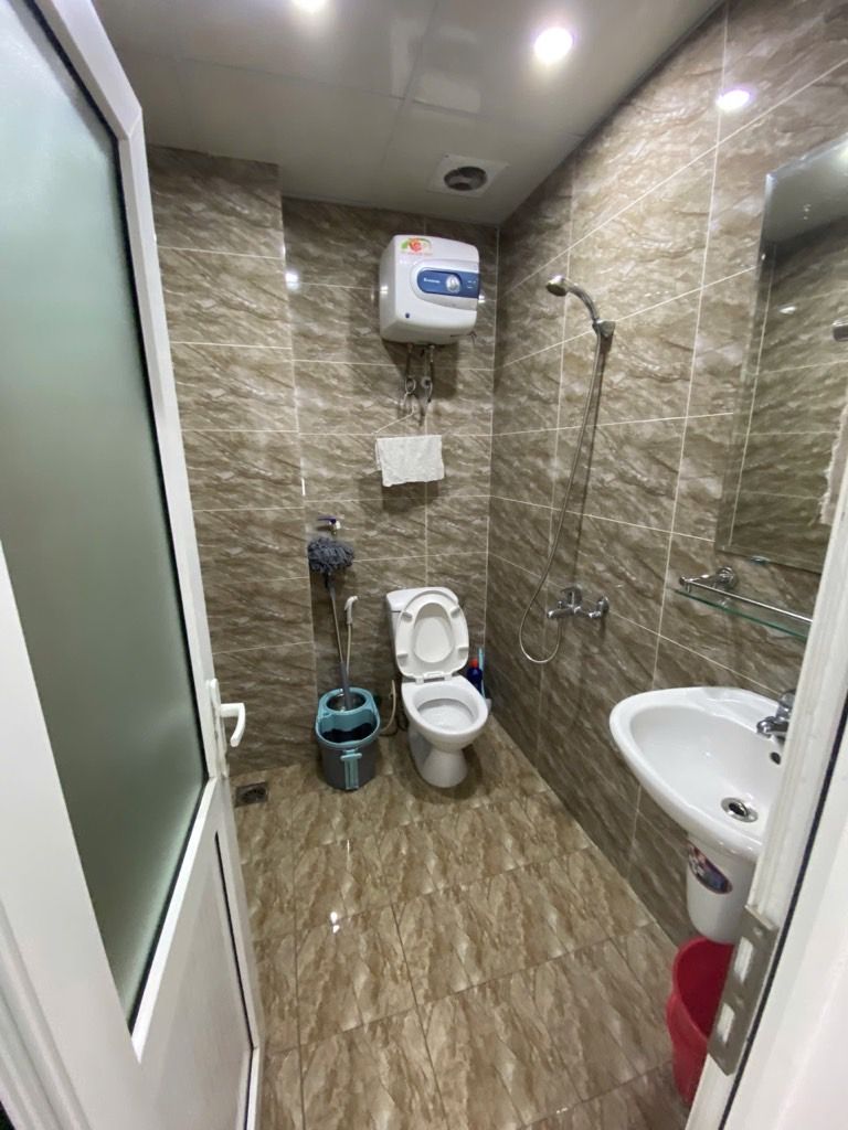 Bán nhà Định Công Thượng - diện tích 33.1m2 3 tầng - nhà đẹp hiếm có - giá 3 tỷ