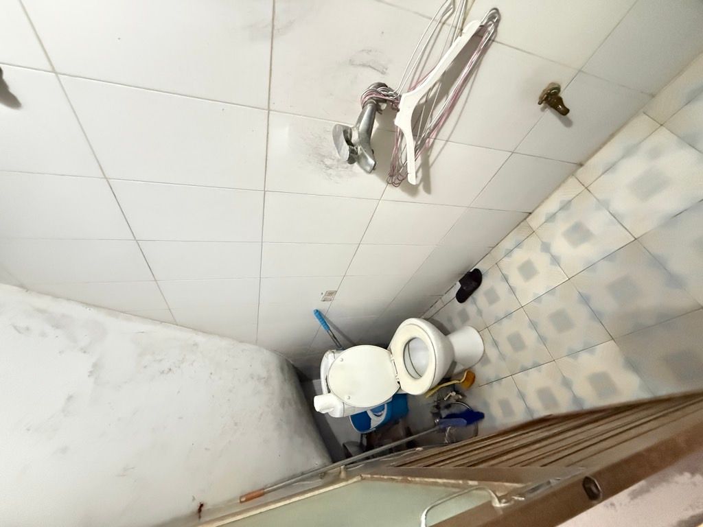 Bán nhà Đông Thiên - diện tích 27m2 2 tầng - gần các trường học từ mẫu giáo đến hết phổ thông - giá 2,3 tỷ