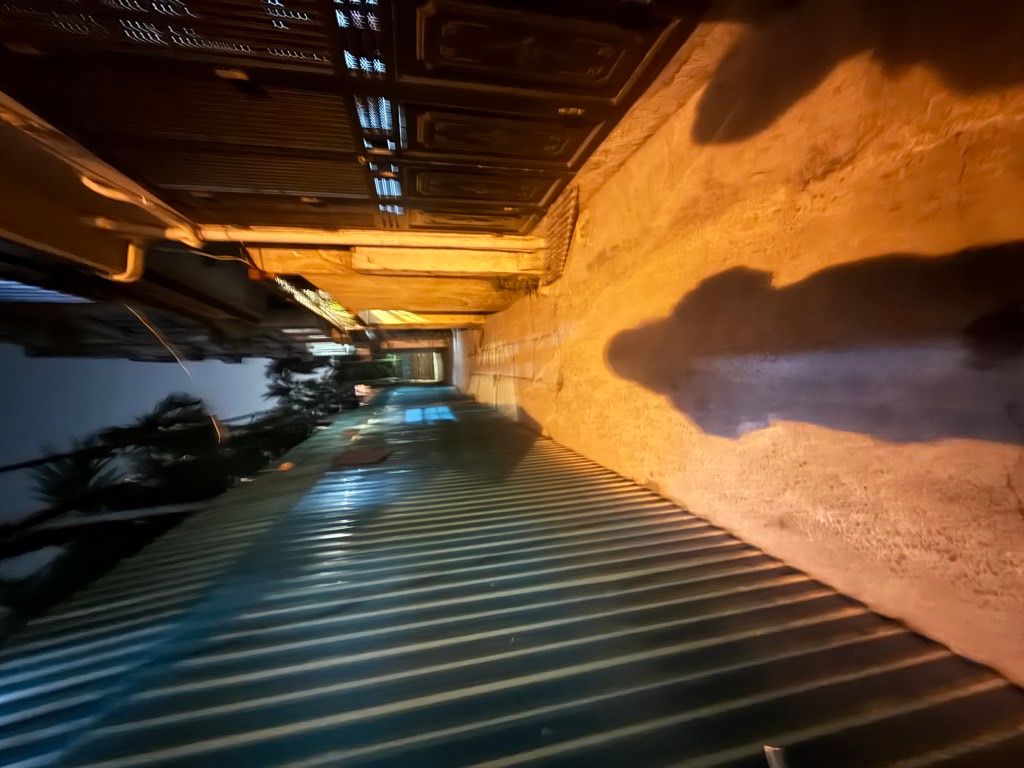 Bán nhà Đông Thiên - diện tích 27m2 2 tầng - gần các trường học từ mẫu giáo đến hết phổ thông - giá 2,3 tỷ