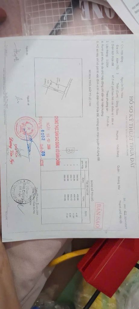 Bán nhà Đông Thiên - diện tích 27m2 2 tầng - gần các trường học từ mẫu giáo đến hết phổ thông - giá 2,3 tỷ
