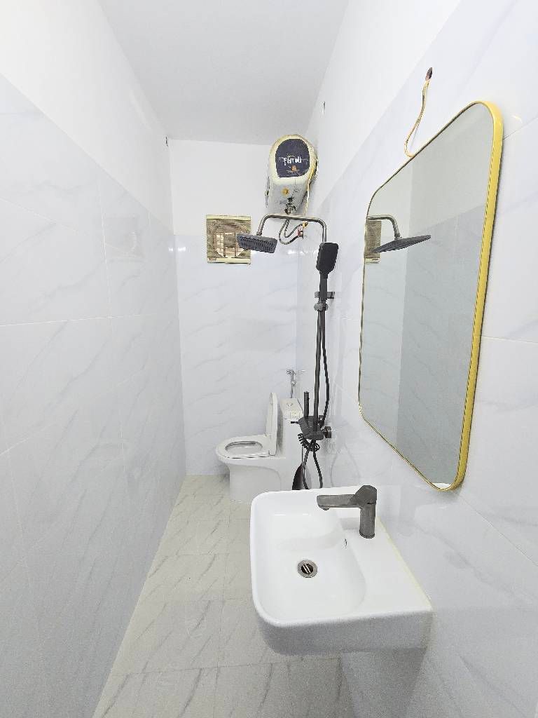 Bán nhà Ngõ An Sơn - diện tích 40m2 5 tầng - Lô góc 3 thoáng - giá 10,6 tỷ