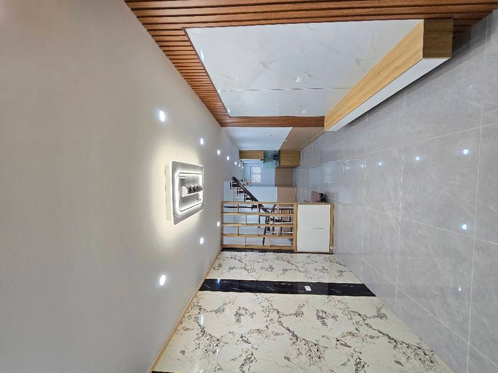 Bán nhà Lĩnh Nam - diện tích 44.2m2 2 tầng - gần ô tô - giá 3,4 tỷ