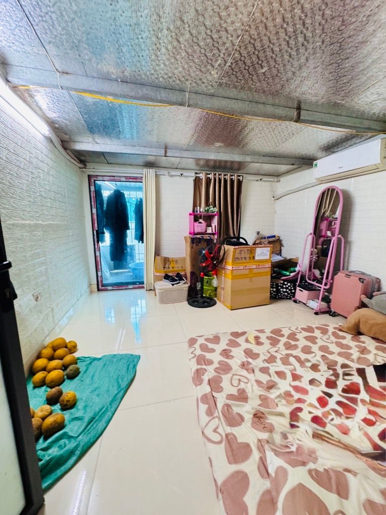 Bán nhà Định Công Hạ - diện tích 39m2 2 tầng - Nhà đẹp hiếm có - giá 1,9 tỷ