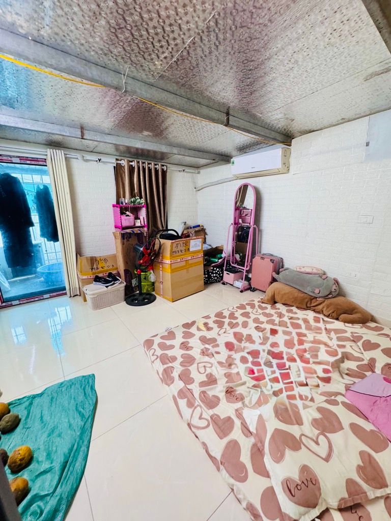 Bán nhà Định Công Hạ - diện tích 39m2 2 tầng - Nhà đẹp hiếm có - giá 1,9 tỷ