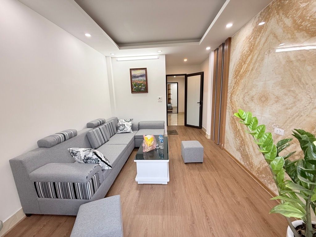 Bán nhà Vĩnh Hưng - diện tích 57.3m2 5 tầng - Thang máy - giá 13,5 tỷ