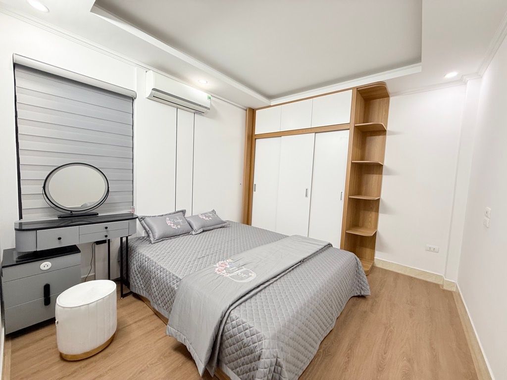 Bán nhà Vĩnh Hưng - diện tích 57.3m2 5 tầng - Thang máy - giá 13,5 tỷ