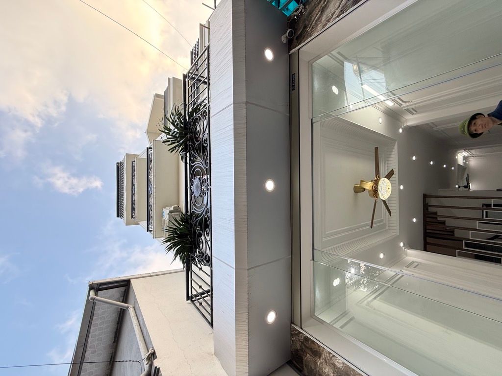 Bán nhà Vĩnh Hưng - diện tích 57.3m2 5 tầng - Thang máy - giá 13,5 tỷ