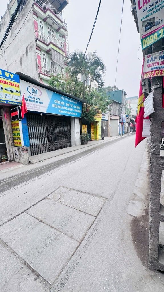 Bán nhà Định Công Thượng - diện tích 30m2 5 tầng - Ô tô đỗ cổng - giá 3,5 tỷ