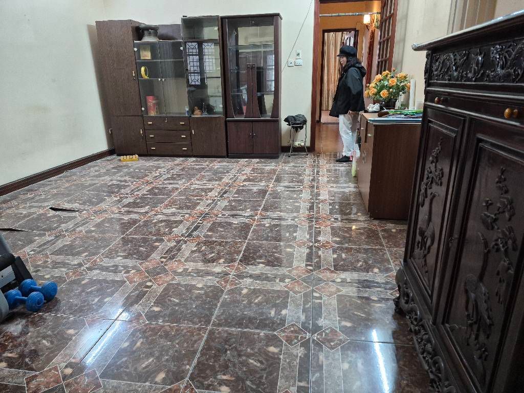 Bán nhà THÔNG PHONG - diện tích 76.7m2 5 tầng - 3 mặt thoáng - giá 24,9 tỷ