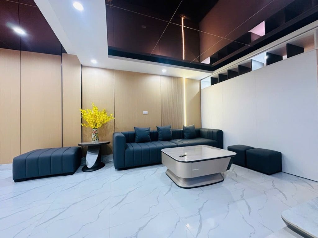 Bán nhà Láng Hạ - diện tích 65m2 1 tầng - Căn hộ Tập thể tầng 1 - giá 5,6 tỷ