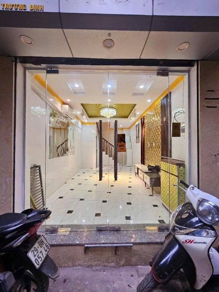 Bán nhà Trương Định - diện tích 21,5m2 4 tầng - Mặt ngõ thông, kinh doanh - giá 6,9 tỷ