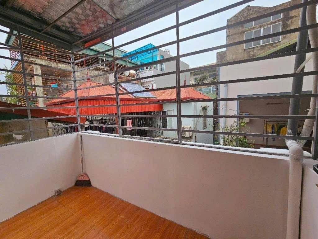 Bán nhà Trương Định - diện tích 21,5m2 4 tầng - Mặt ngõ thông, kinh doanh - giá 6,9 tỷ