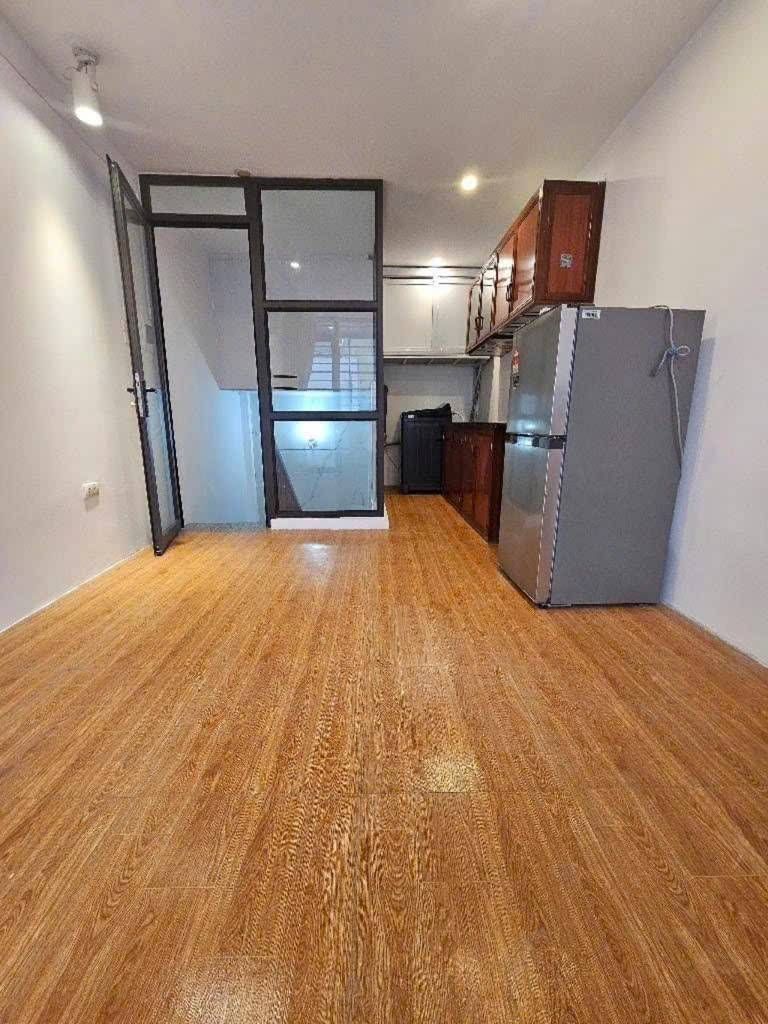 Bán nhà Trương Định - diện tích 21,5m2 4 tầng - Mặt ngõ thông, kinh doanh - giá 6,9 tỷ