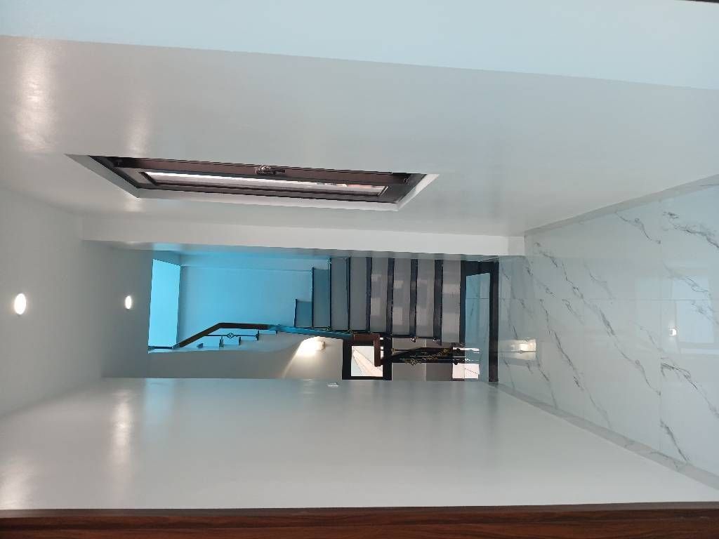 Bán nhà Kim Giang - diện tích 35.4m2 7 tầng - Ô tô vào nhà - giá 14,5 tỷ