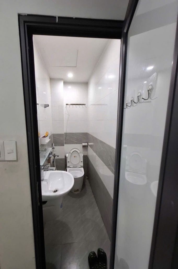 Bán nhà Bùi Xương Trạch - diện tích 33m2 5 tầng - ô tô đỗ cửa - giá 9,6 tỷ