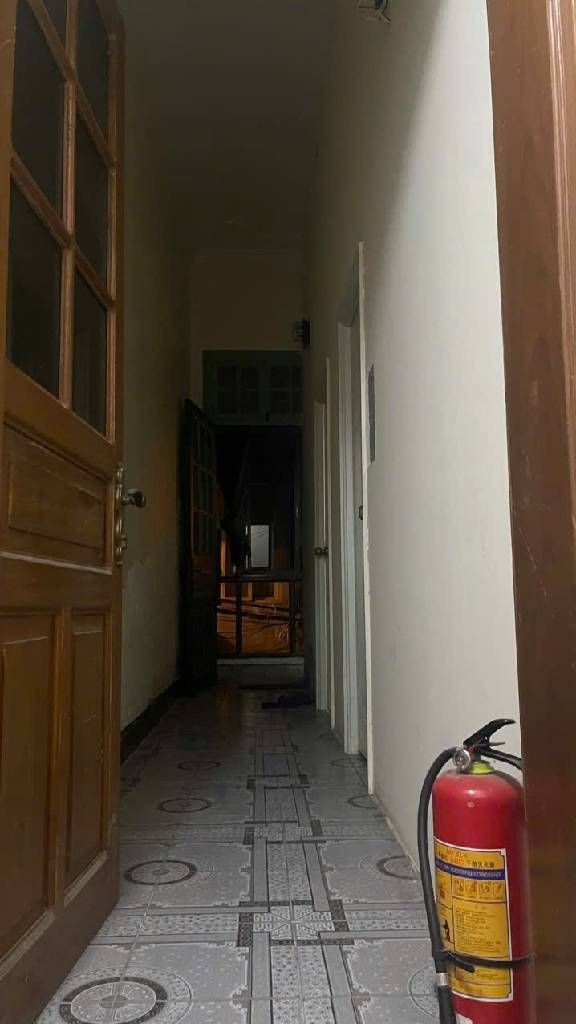 Bán nhà Yên Lạc - diện tích 54,9m2 4 tầng - Ô TÔ TRÁNH - giá 20 tỷ