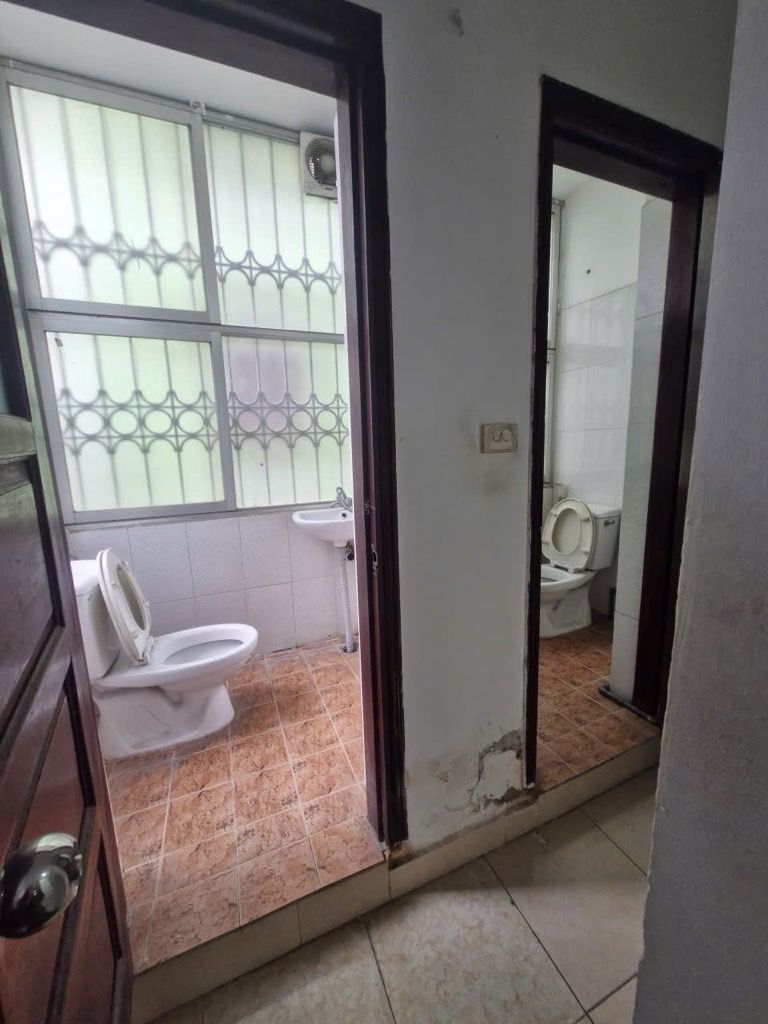 Bán nhà Nguyễn Tuân - diện tích 90.6m2 2 tầng - Lô góc ngay ngã tư - giá 9,5 tỷ