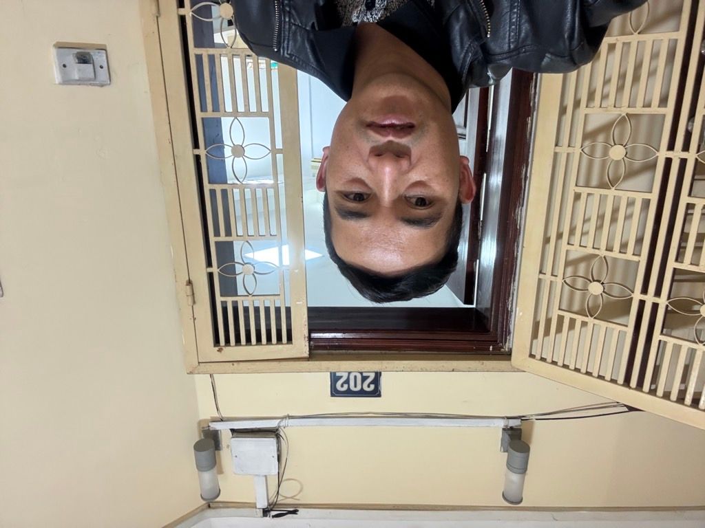 Bán nhà Nguyễn Tuân - diện tích 90.6m2 2 tầng - Lô góc ngay ngã tư - giá 9,5 tỷ