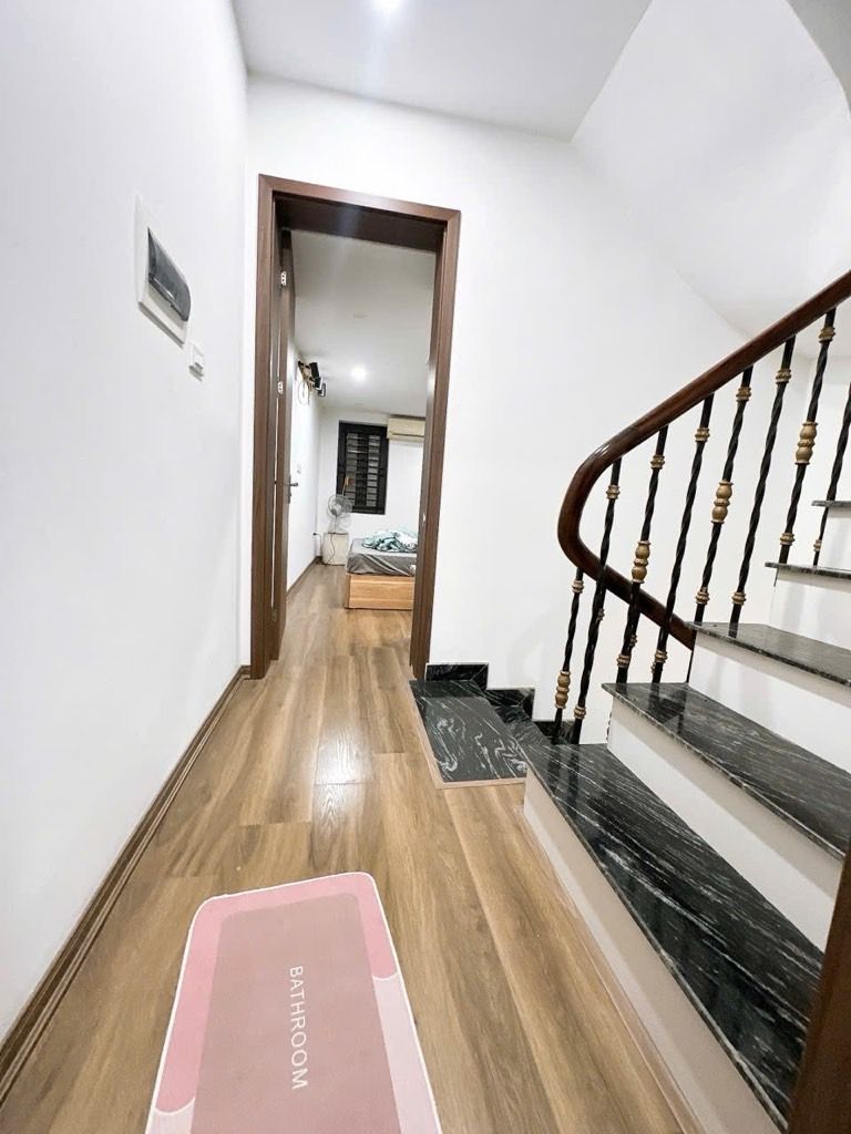 Bán nhà Kim Ngưu - diện tích 46.4m2 3 tầng - Ngõ thông ô tô ra vào - giá 14 tỷ