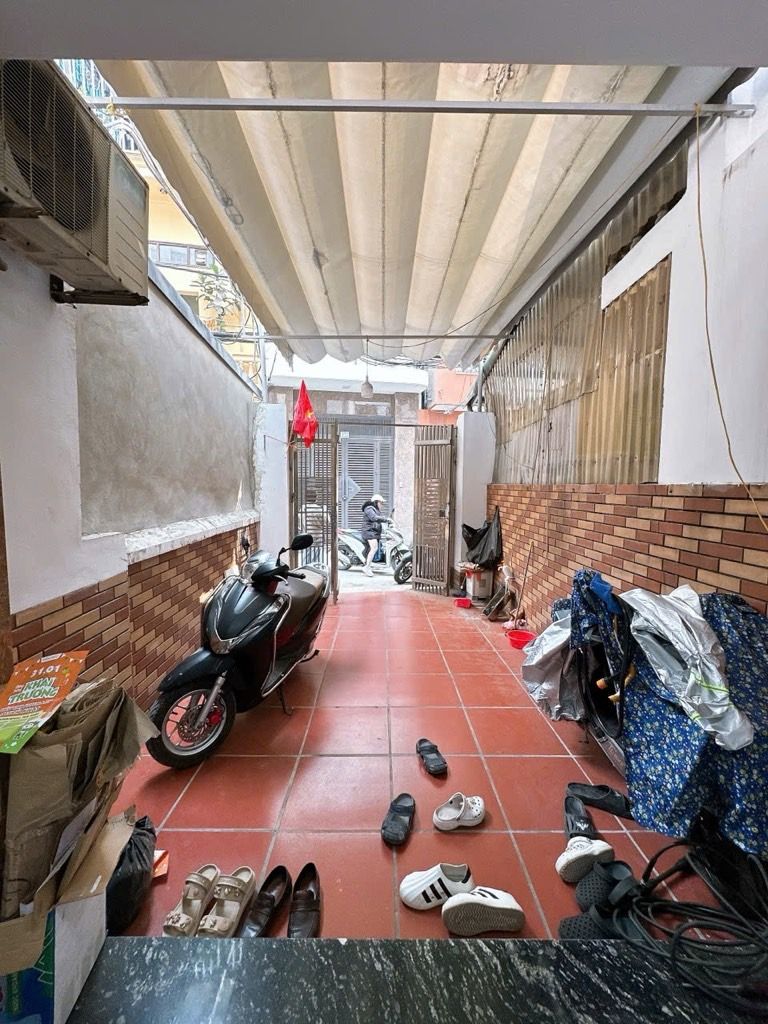 Bán nhà Kim Ngưu - diện tích 46.4m2 3 tầng - Ngõ thông ô tô ra vào - giá 14 tỷ